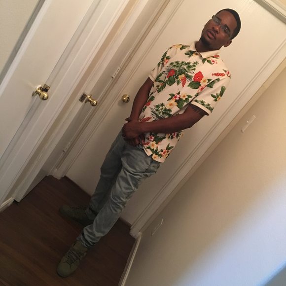 Meet your Posher, Ethan - Picture 1 of 1